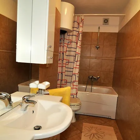 Rokić Apartament Seget Vranjica